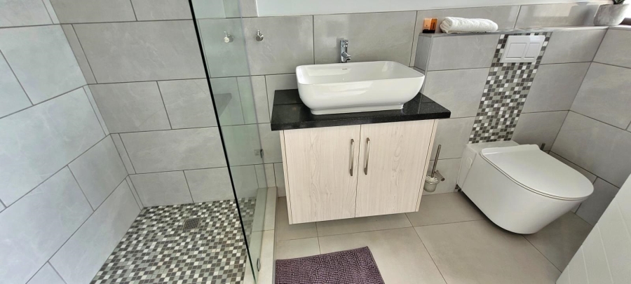  Bedroom Property for Sale in The Hill Western Cape